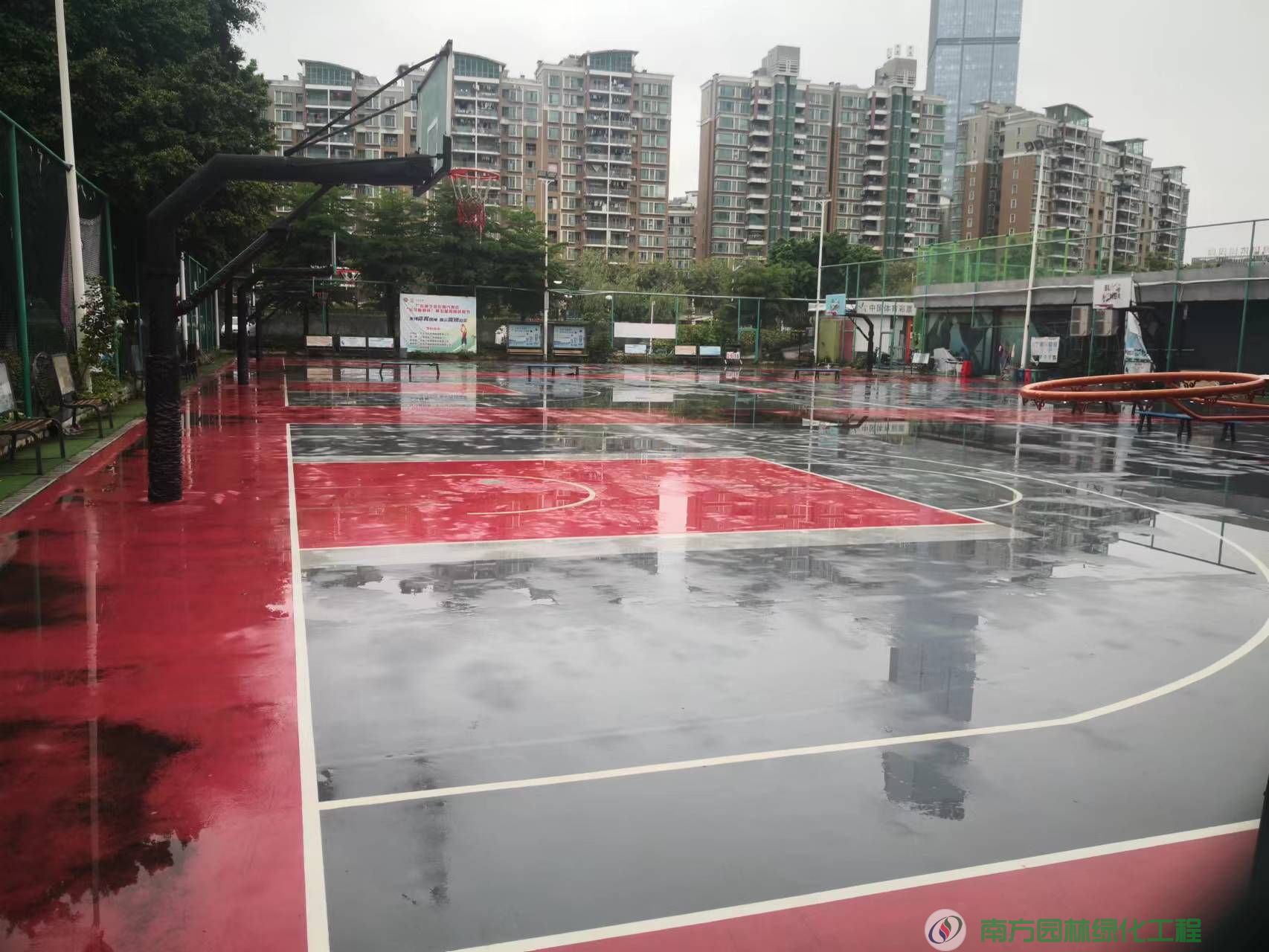 广东省东莞市其他其他其他东莞市南城街道宏远社区V5运动公园篮球场园林绿化与养护